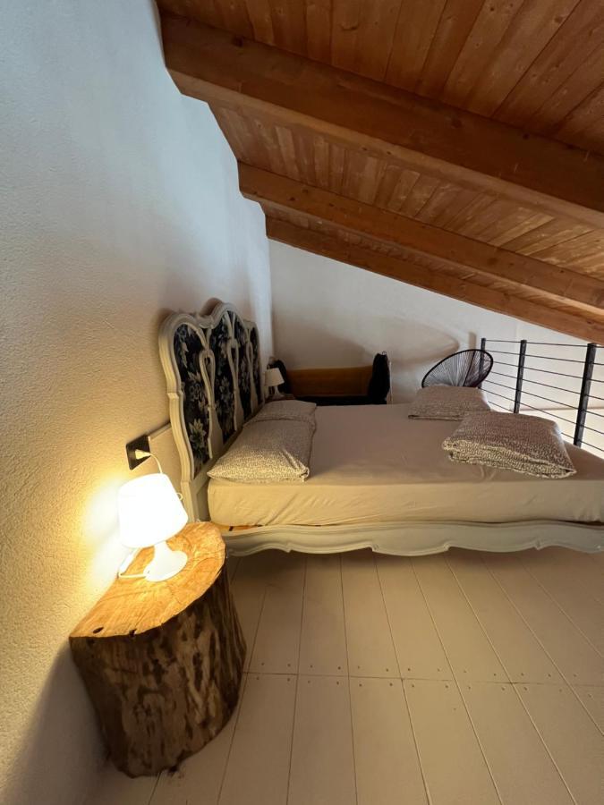Il Baco Da Seta Villa Manta Buitenkant foto