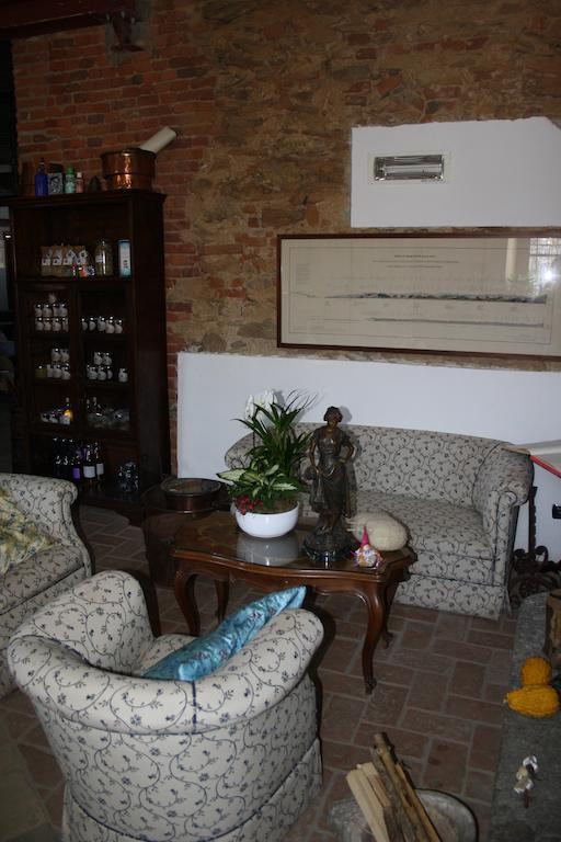 Il Baco Da Seta Villa Manta Buitenkant foto