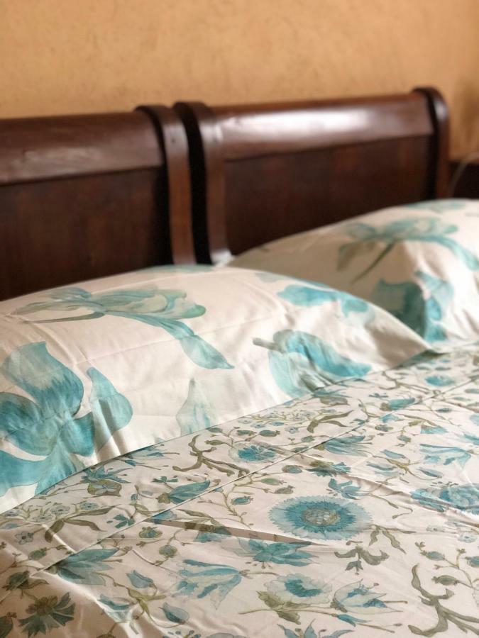 Il Baco Da Seta Villa Manta Buitenkant foto