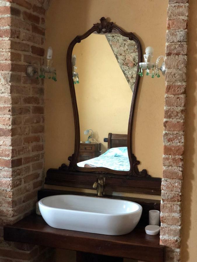 Il Baco Da Seta Villa Manta Buitenkant foto
